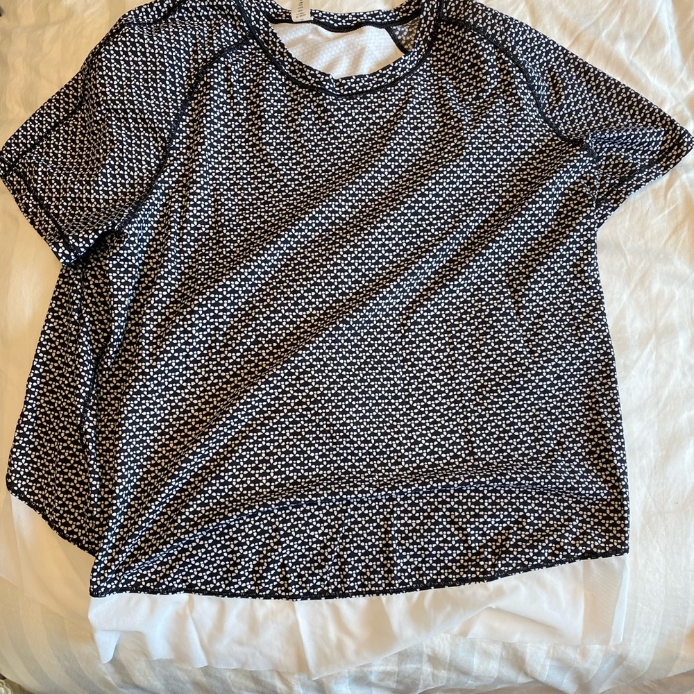 Lulu workout top